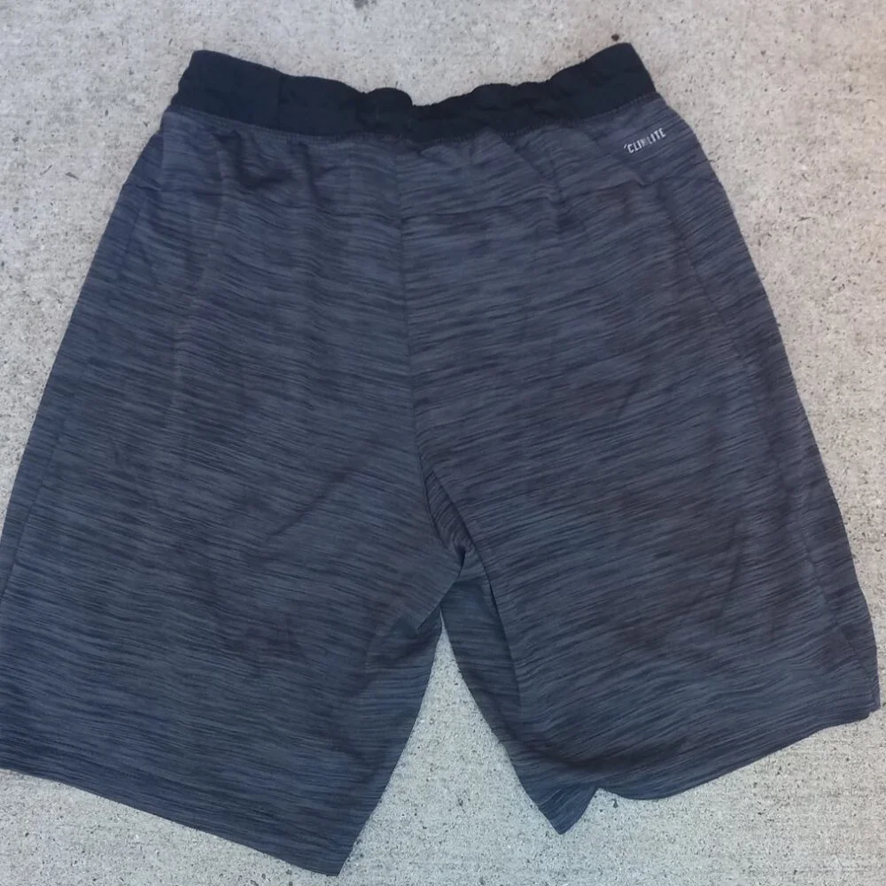 Adidas Climalite Athletic Shorts Pants Sized (M) Pockets, Drawstring